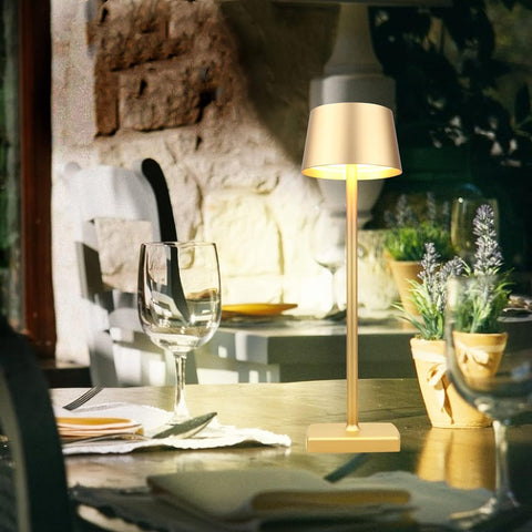 Oplaadbare tafellamp, draadloze bedlamp, draadloze lamp, LED-tafellamp, beschermingsklasse IP54, geschikt voor tuin/tafel/nachtkastje goud