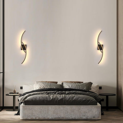 Zwarte LED wandlamp in golvende vorm 27W